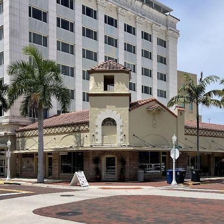 The Banyan Hotel Fort Myers, Tapestry Collection By Hilton Екстер'єр фото